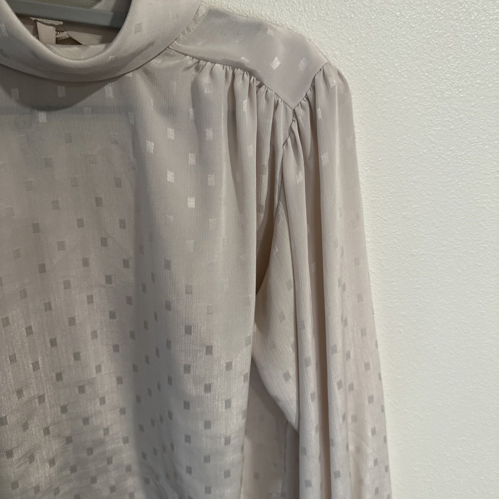 laura mae Vintage Long Sleeve‎ Blouse - Picture 5 of 8